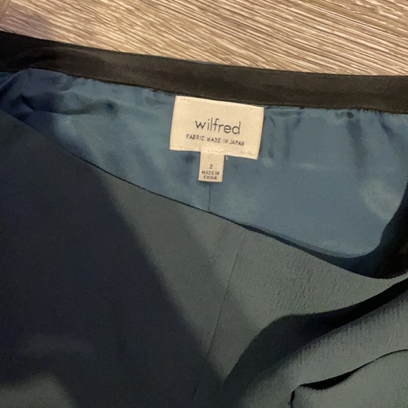 Turquoise aritzia dress skirt - Picture 3 of 3